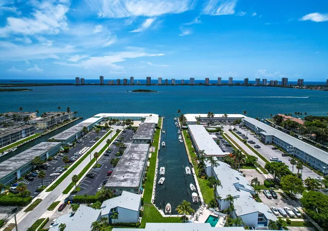 129-lehane-ter-133-north-palm-beach-fl-33408/hzid_3177d47d