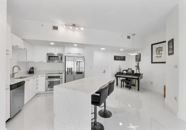 510-nw-84th-ave-642-plantation-fl-33324/hzid_0db8a155