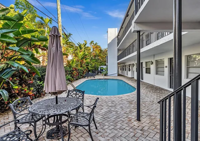 215-ne-16th-ave-203-fort-lauderdale-fl-33301/hzid_5a831619
