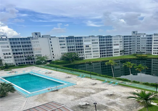1780-ne-191st-st-704-2-miami-fl-33179/hzid_1272379c