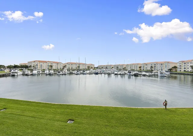 11-harbour-isle-dr-w-206-fort-pierce-fl-34949/hzid_95795fe0