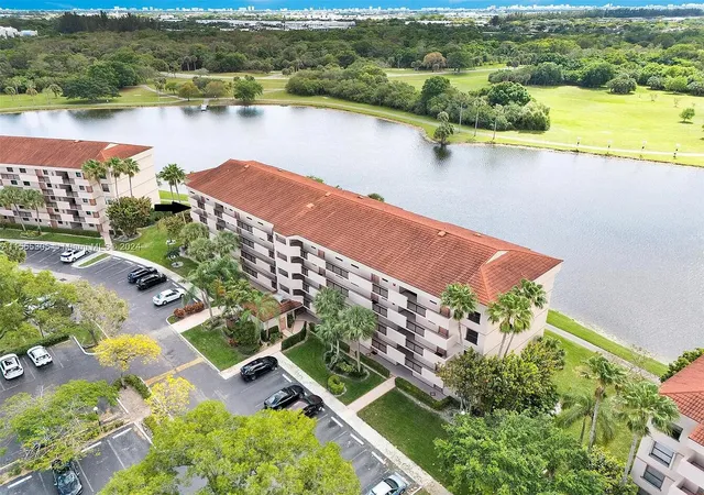 2767-carambola-cir-s-401-coconut-creek-fl-33066/hzid_d8e45fed