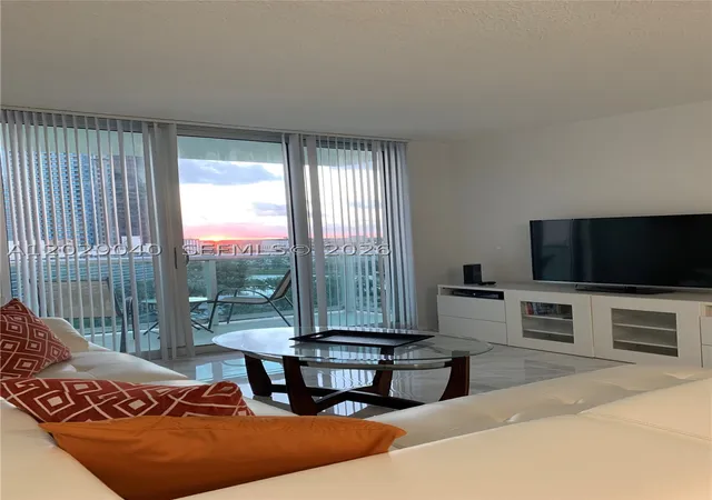 3901-s-ocean-dr-12v-hollywood-fl-33019/hzid_604e8381