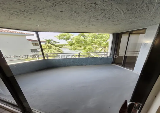 8305-sw-152nd-ave-a-404-miami-fl-33193/hzid_7f60aca5