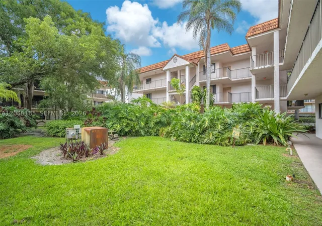 4720-sw-62nd-way-103-davie-fl-33314/hzid_41f74f04