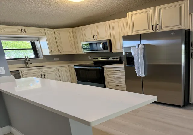 2650-greenwood-ter-2220-boca-raton-fl-33431/hzid_5d861f49