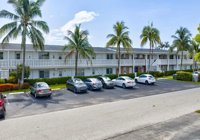 801-pine-dr-12-pompano-beach-fl-33060/hzid_0f61c95a