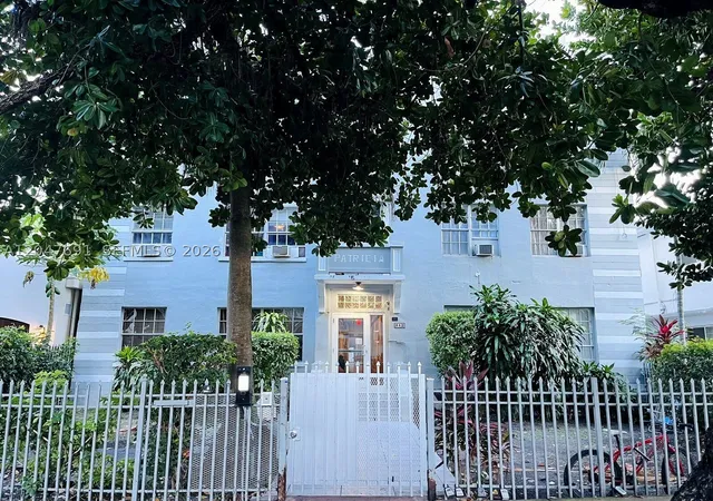 842-meridian-2f-miami-beach-fl-33139/hzid_6ba52eae