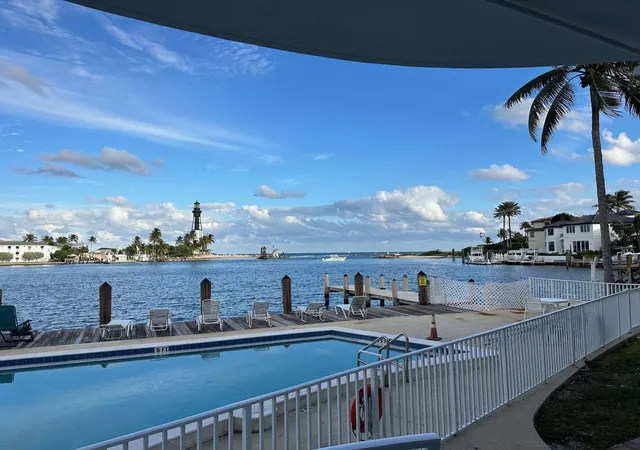2508-bay-dr-pompano-beach-fl-33062/hzid_773c66bc