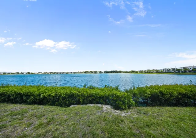 20860-san-simeon-wy-109-6-miami-fl-33179/hzid_89a4153e
