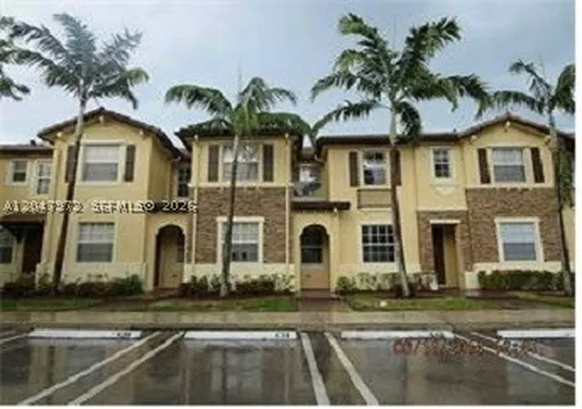 9249-sw-227th-st-8-22-cutler-bay-fl-33190/hzid_0e494d3c