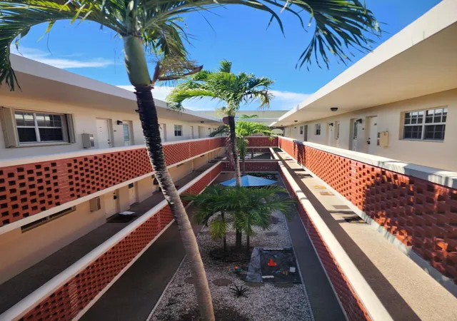 2301-ne-14th-st-cswy-305e-pompano-beach-fl-33062/hzid_31397151