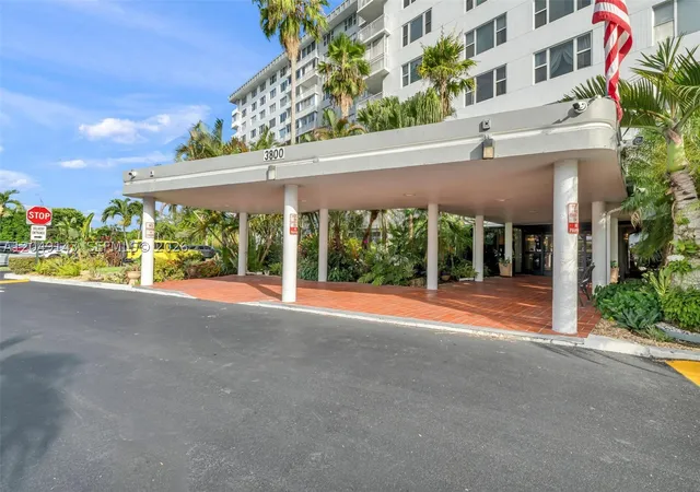 3800-hillcrest-dr-422-hollywood-fl-33021/hzid_83e90289