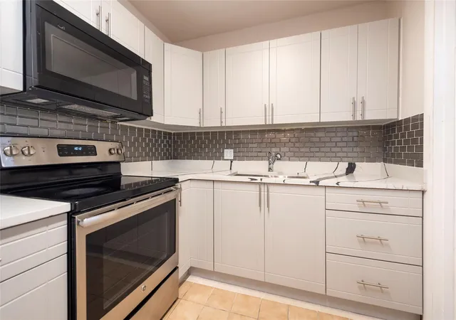 1310-nw-43rd-ave-309-lauderhill-fl-33313/hzid_42a7b494