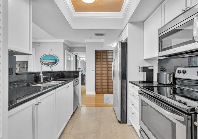 99-se-mizner-blvd-637-boca-raton-fl-33432/hzid_6ed8fbdc