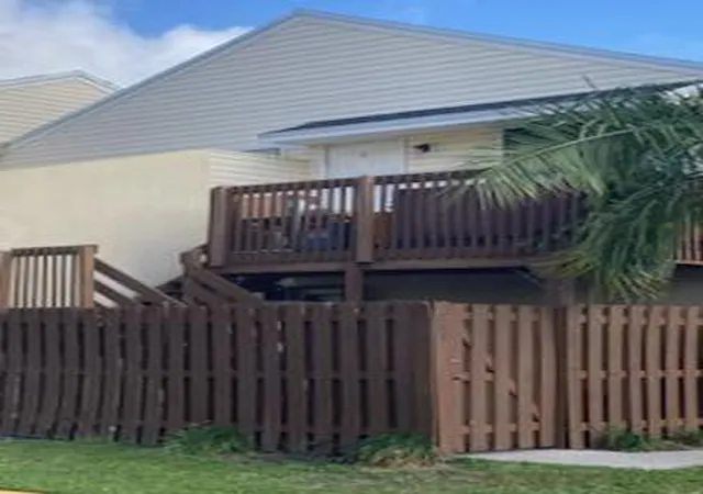 637-executive-center-dr-n205-west-palm-beach-fl-33401/hzid_9b7d5952