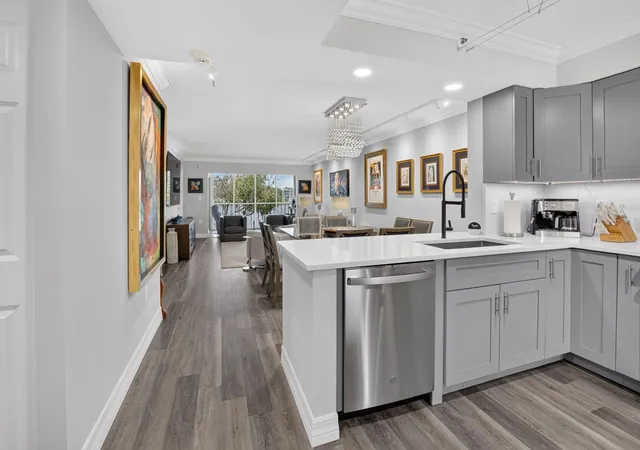 14111-royal-vista-dr-207-delray-beach-fl-33484/hzid_bad53a0c
