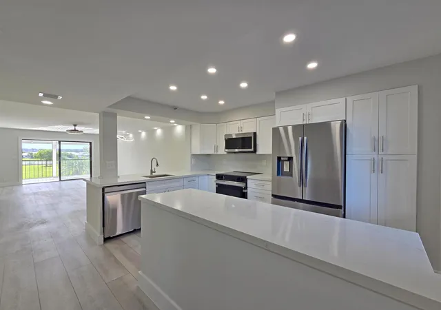 14426-amberly-ln-203-delray-beach-fl-33446/hzid_23770f7b