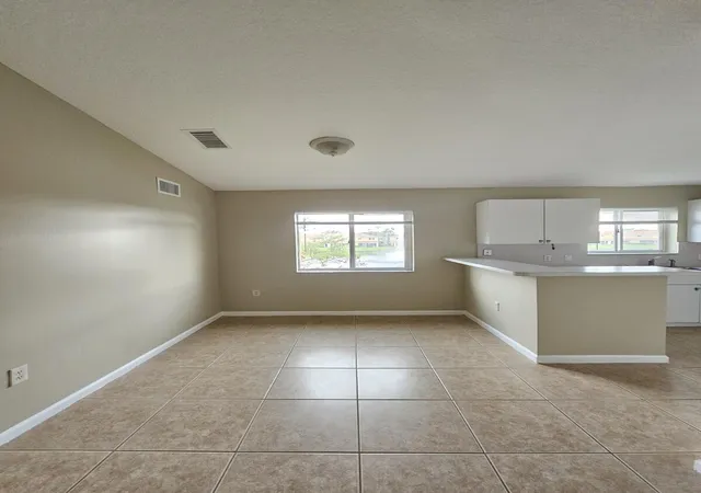 3490-briar-bay-blvd-206-west-palm-beach-fl-33411/hzid_94b02322