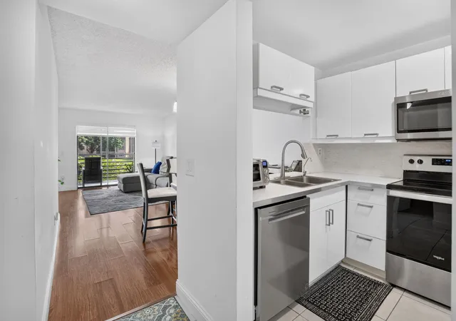 2793-nw-104th-ave-203-sunrise-fl-33322/hzid_61f7237f