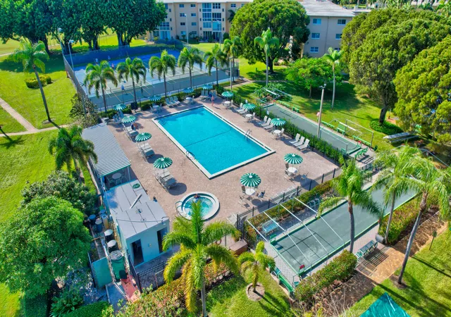300-ne-26th-ave-408-boynton-beach-fl-33435/hzid_2f2d4518