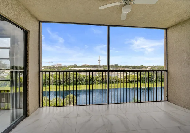 2200-s-cypress-bend-dr-707-pompano-beach-fl-33069/hzid_262801e9