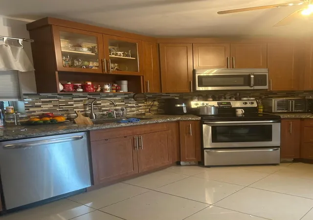 3-greenway-vlg-n-202-royal-palm-beach-fl-33411/hzid_e84c254f