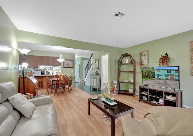 13513-s-indian-river-dr-dr-unit-6-01-corner-jensen-beach-fl-34957/hzid_138f8c18
