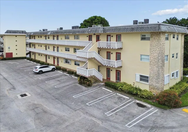 4321-nw-16th-st-c202-lauderhill-fl-33313/hzid_8c3c8226