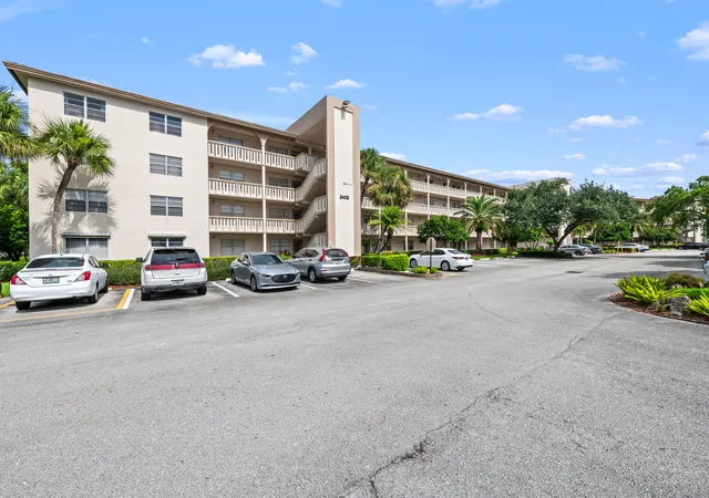 2402-antigua-cir-c2-coconut-creek-fl-33066/hzid_252ff718