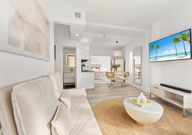 530-ocean-dr-miami-beach-fl-33139/hzid_63f59fa6