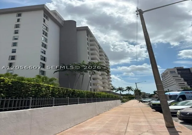625-biltmore-way-1201-coral-gables-fl-33134/hzid_a465cf23