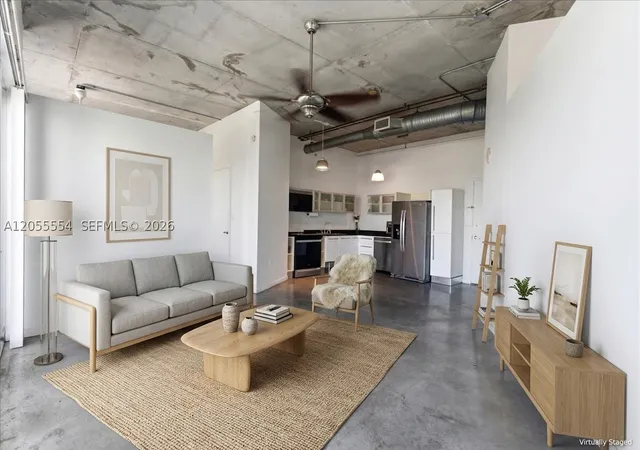 10-sw-south-river-dr-806-miami-fl-33130/hzid_390d2e18