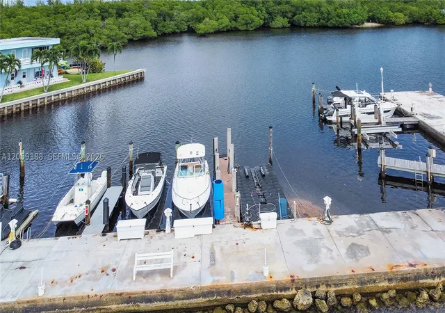 2700-ne-135th-st-12-north-miami-fl-33181/hzid_2fd0a730