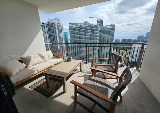 999-sw-1st-ave-3004-miami-fl-33130/hzid_71a16c86