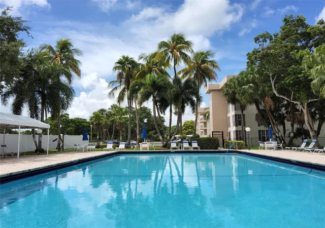 3151-s-palm-aire-dr-301-pompano-beach-fl-33069/hzid_12a6ffd2
