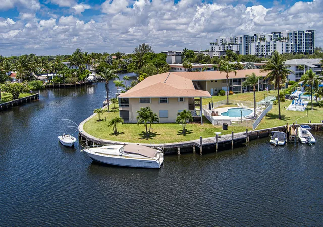 298-se-6th-ave-18-pompano-beach-fl-33060/hzid_8c8cab2e