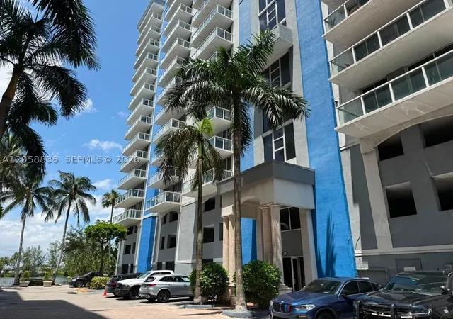 5085-nw-7th-st-406-miami-fl-33126/hzid_01961183