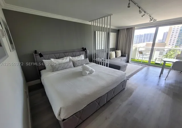 19201-collins-ave-632-sunny-isles-beach-fl-33160/hzid_955db5cf