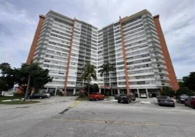 1351-ne-miami-gardens-dr-803e-miami-fl-33179/hzid_19f1112e