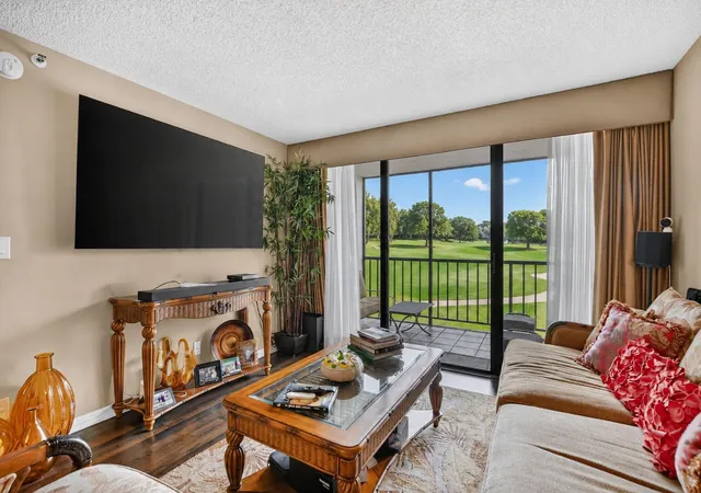 7819-lakeside-blvd-836-boca-raton-fl-33434/hzid_405a143b