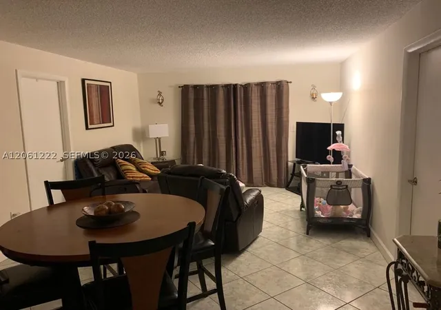 4803-nw-7th-st-306-14-miami-fl-33126/hzid_a5aa24a5