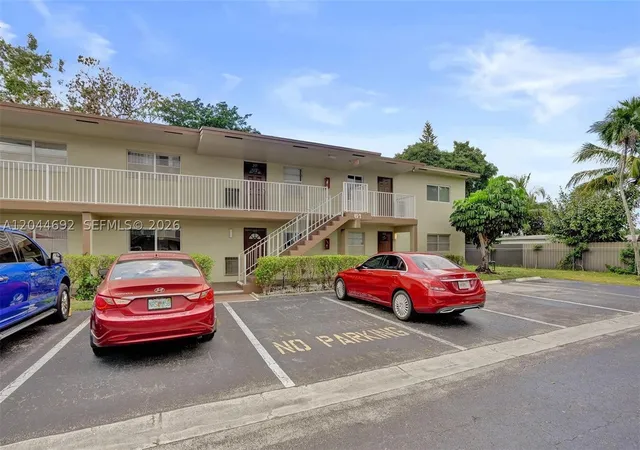 651-nw-80th-ter-206-margate-fl-33063/hzid_cff5dbe5