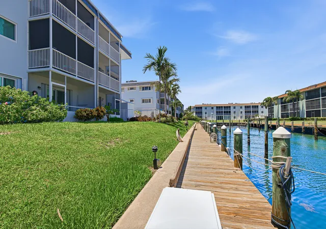 111-doolen-ct-110-north-palm-beach-fl-33408/hzid_4379a68b