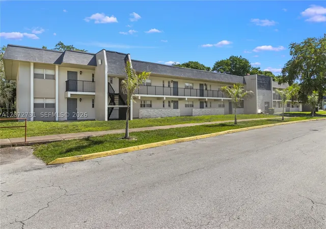 7925-fairview-dr-105-tamarac-fl-33321/hzid_306d3902