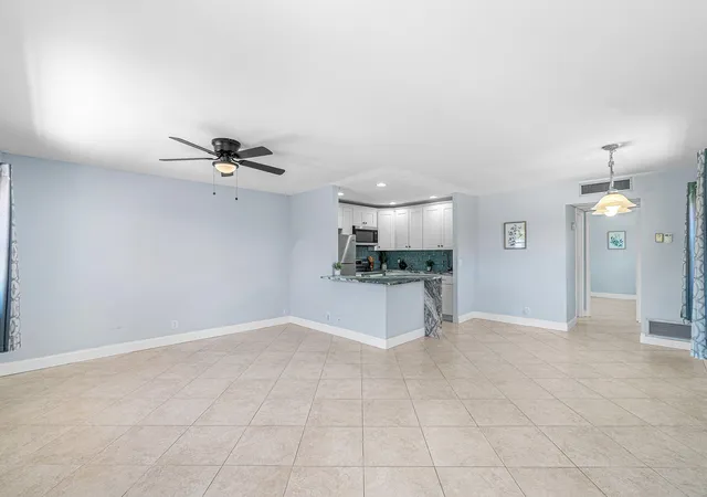 566-saxony-l-delray-beach-fl-33446/hzid_8f84a71d