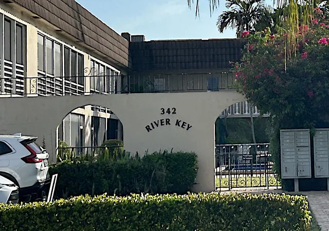 342-southwind-dr-north-palm-beach-fl-33408/hzid_aef48488