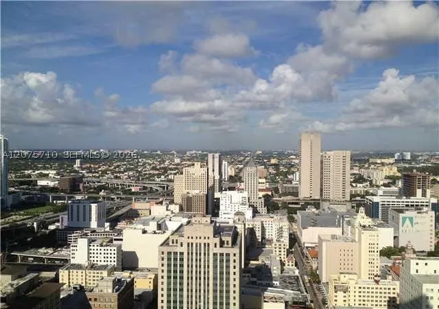 50-biscayne-blvd-4105-miami-fl-33132/hzid_dd511cb3