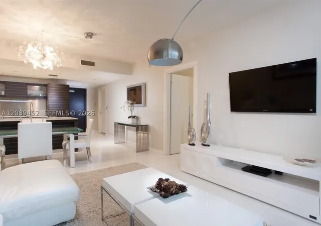 200-biscayne-blvd-way-3209-miami-fl-33131/hzid_b21cbb37
