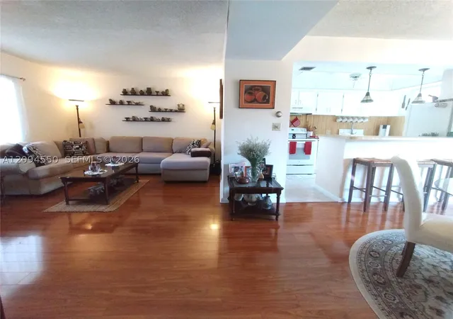 8401-sw-107th-avenue-219e-miami-fl-33173/hzid_3e51a94f